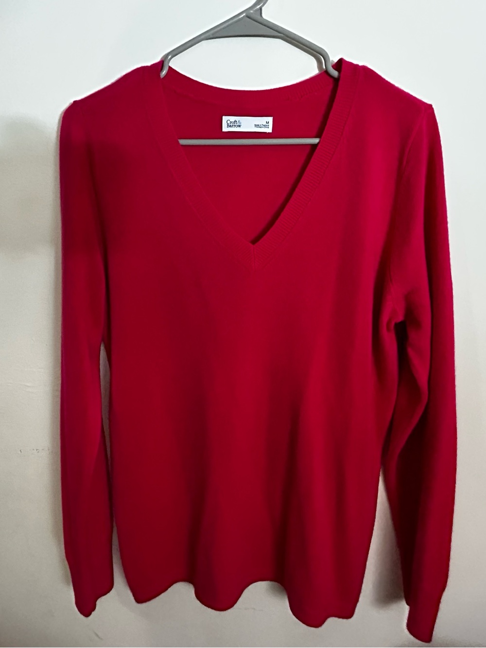 croft & barrow V-Neck Sweater in Bright Red